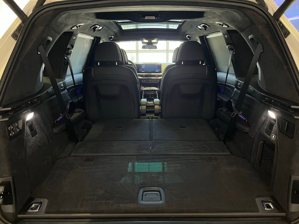 Used 2024 BMW X7 M60i w/ Executive Package AWD/4WD image 30