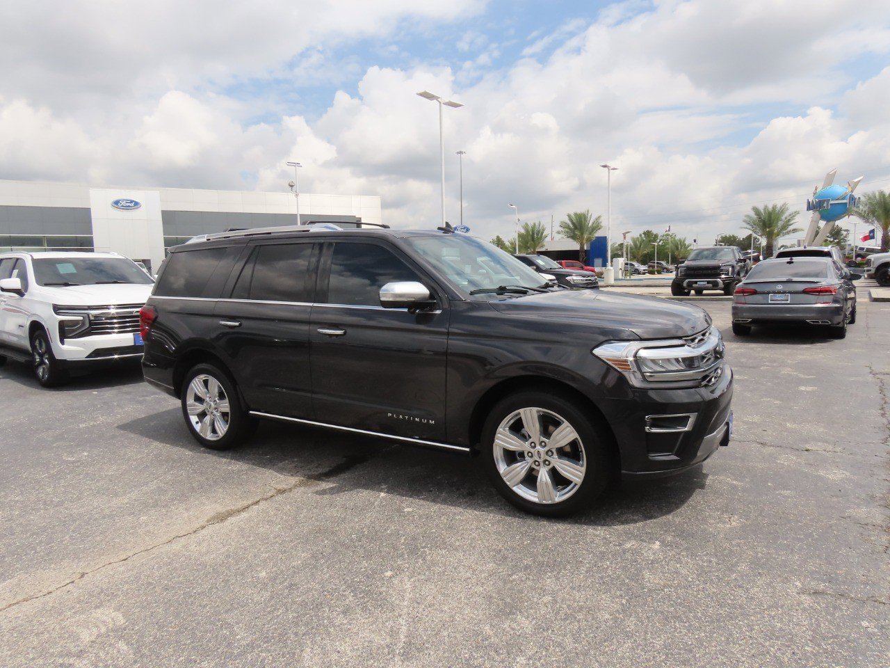 Certified 2023 Ford Expedition Platinum RWD image 6
