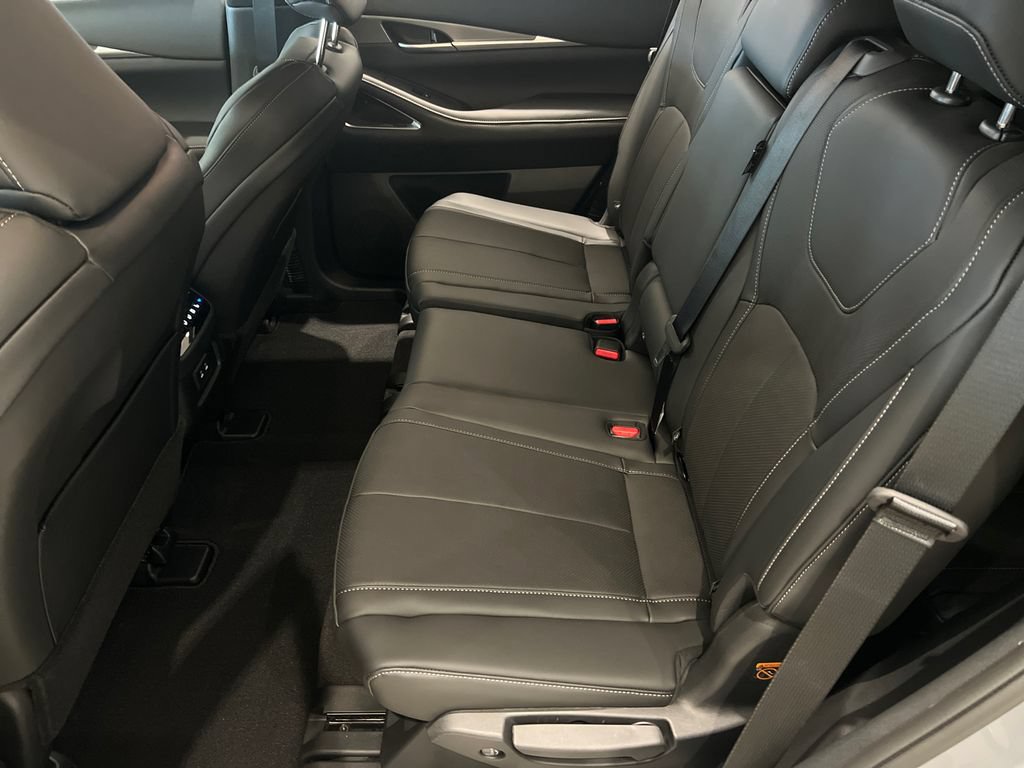New 2027 INFINITI QX60 Luxe w/ Cargo Package AWD/4WD image 19
