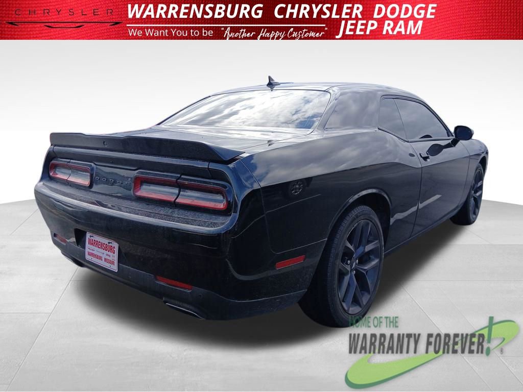 Used 2023 Dodge Challenger SXT w/ Plus Package image 3