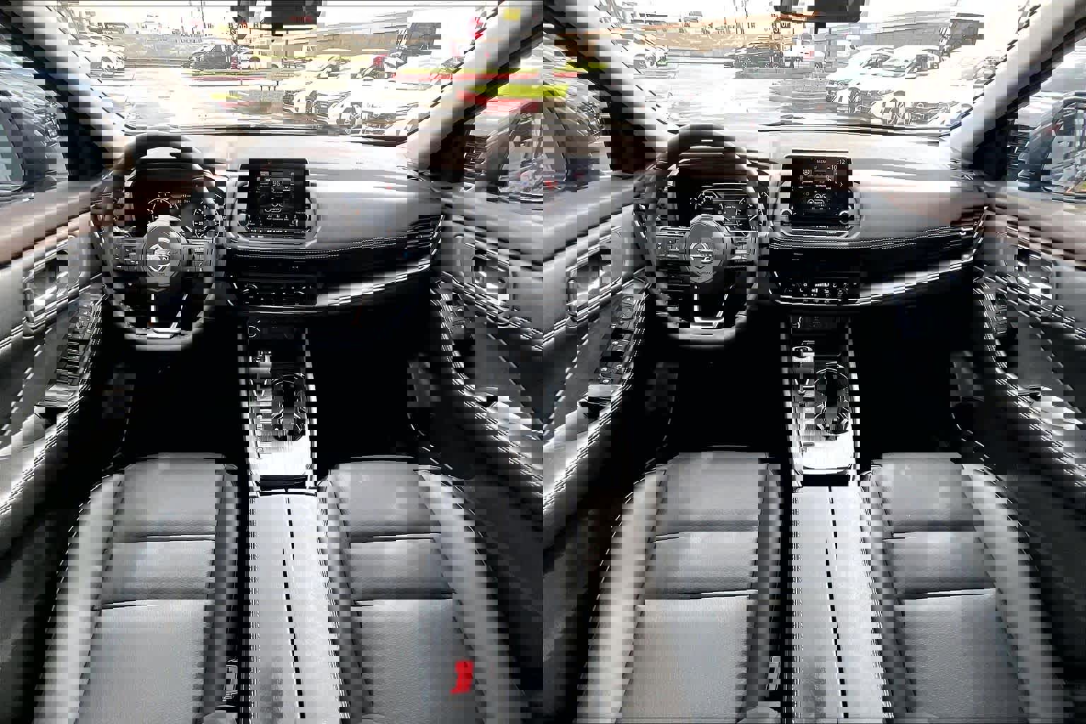 Certified 2023 Nissan Rogue SV w/ SV Premium B Package FWD image 14