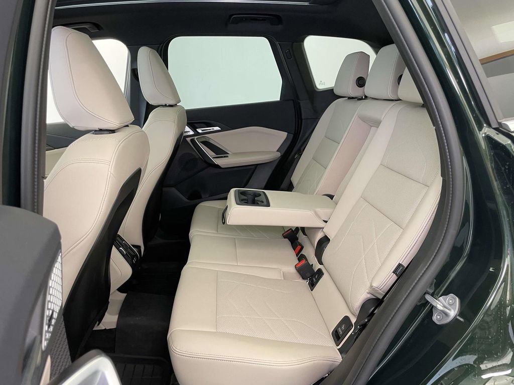 Used 2025 BMW X1 xDrive28i w/ Technology Package image 19