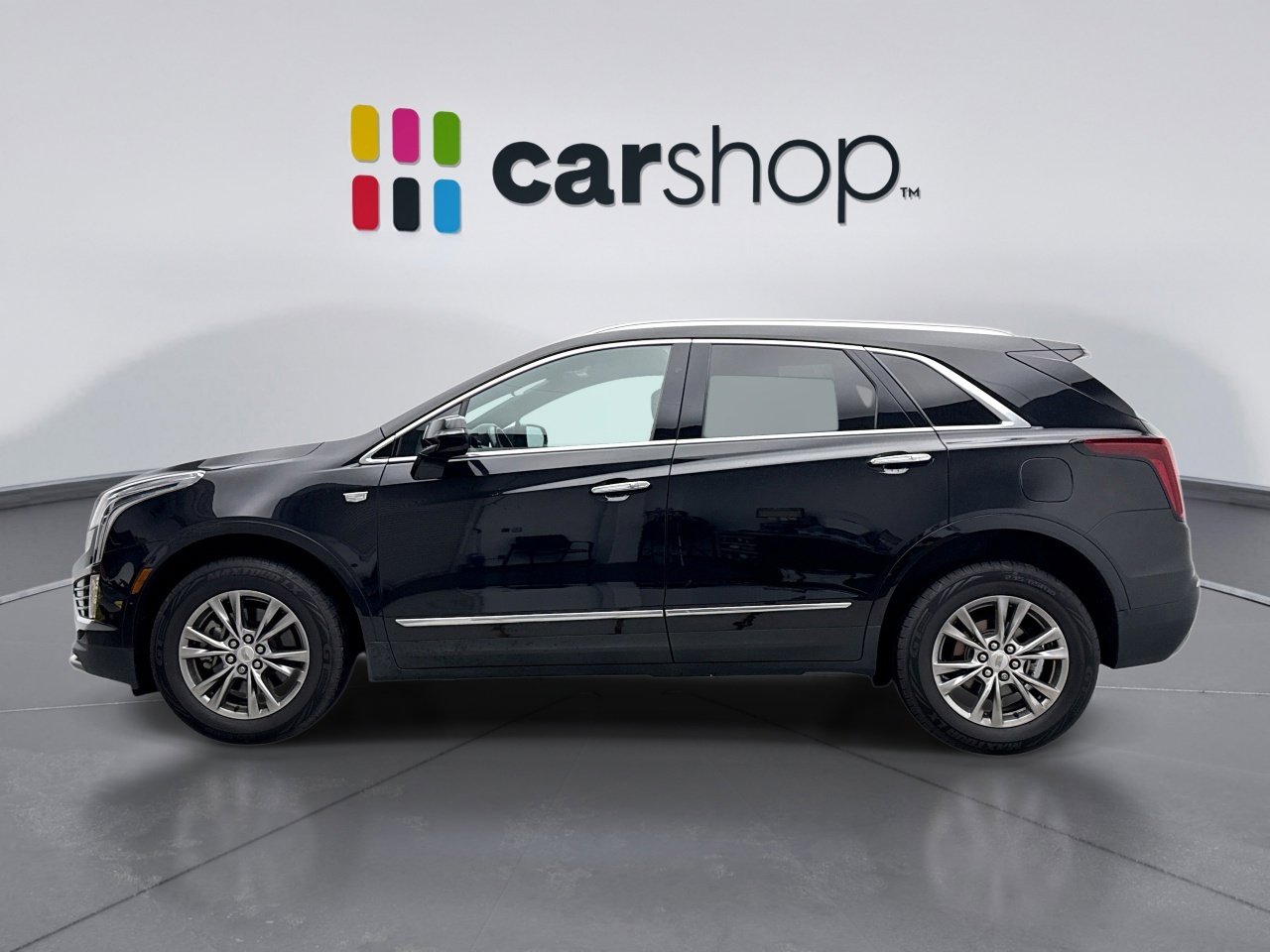 Used 2020 Cadillac XT5 Premium Luxury AWD/4WD image 2