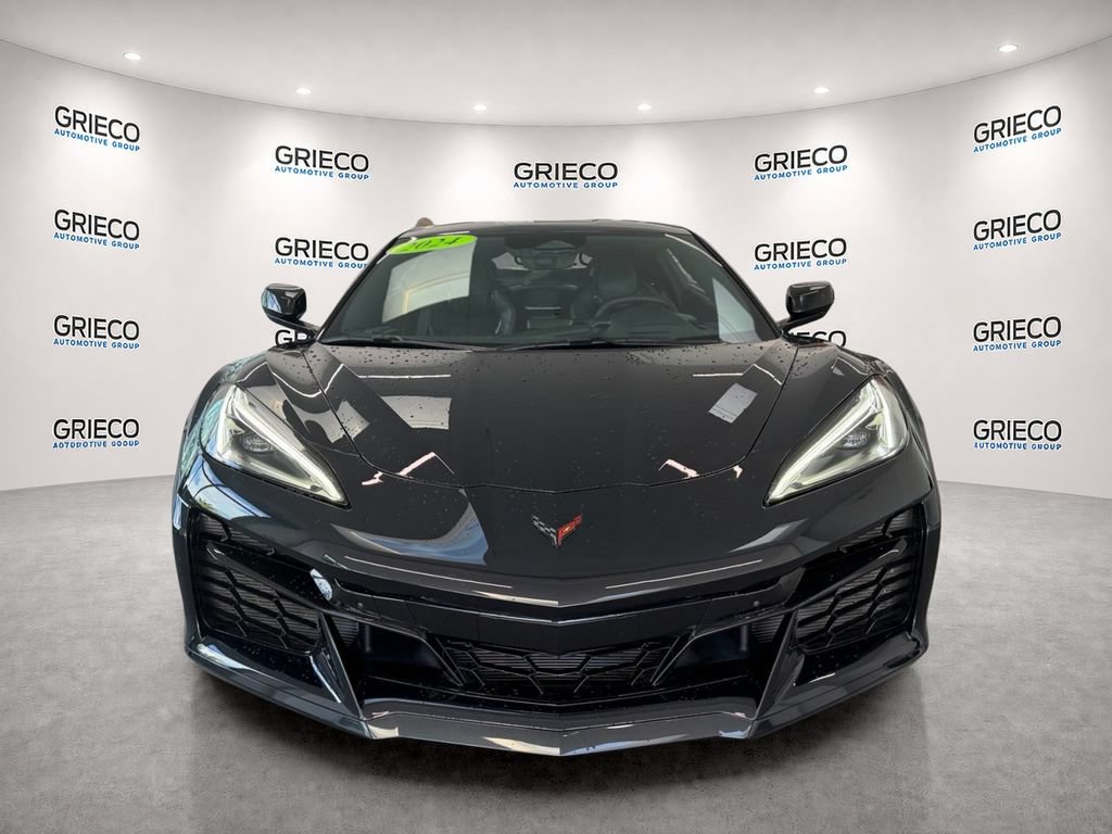 Used 2024 Chevrolet Corvette Z06 RWD image 2