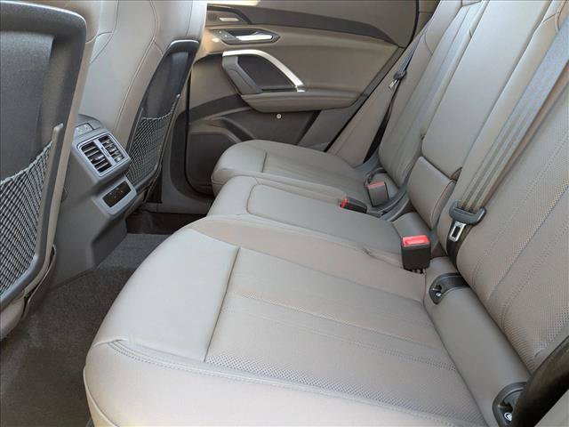 Used 2025 Audi Q5 Premium Plus AWD/4WD image 15