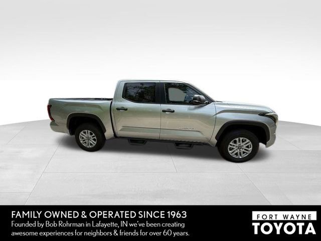 Used 2025 Toyota Tundra SR5 w/ SR5 Convenience Package AWD/4WD image 7