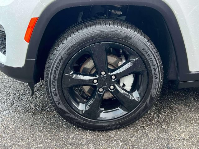 Certified 2024 Jeep Grand Cherokee Limited w/ Black Appearance Package AWD/4WD image 8