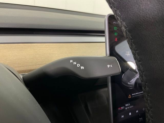 Used 2021 Tesla Model Y Long Range AWD/4WD image 18