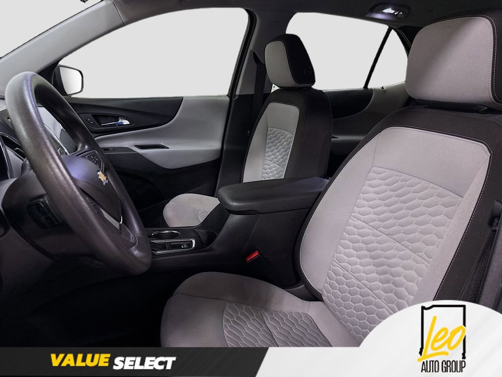 Used 2018 Chevrolet Equinox LS image 19