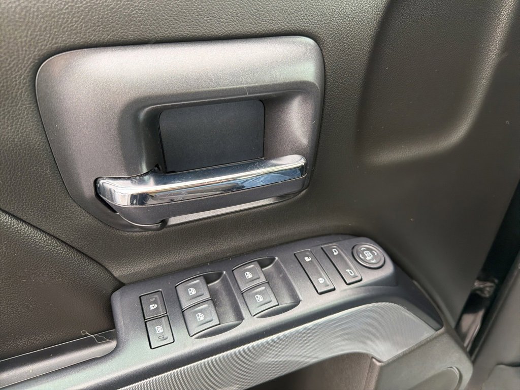 Used 2018 Chevrolet Silverado 1500 LT w/ All Star Edition image 30