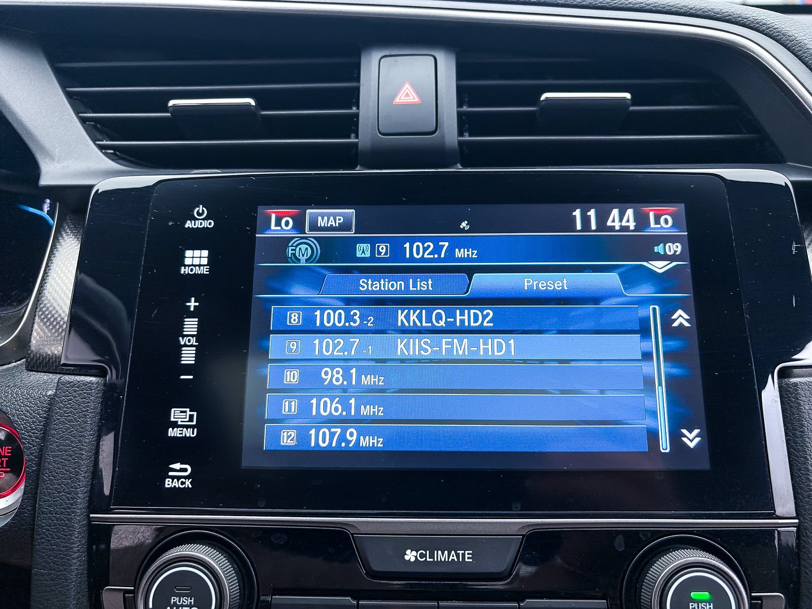 Used 2017 Honda Civic EX-L image 22