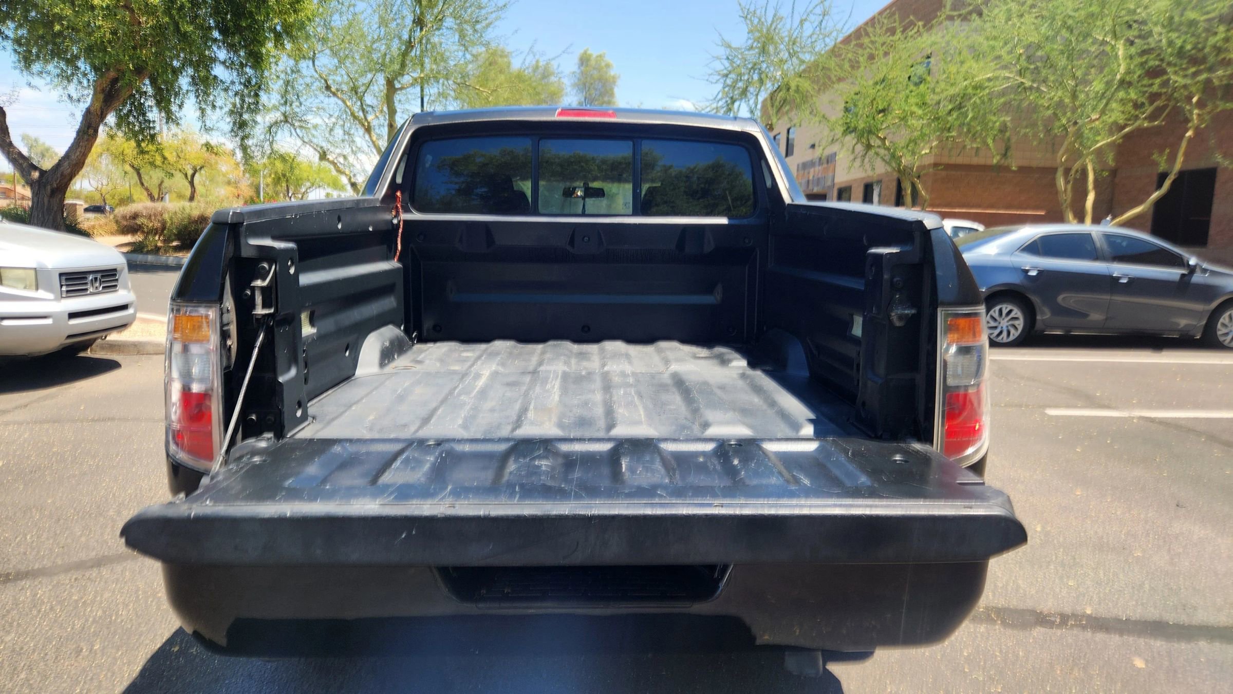 Used 2006 Honda Ridgeline RT image 16