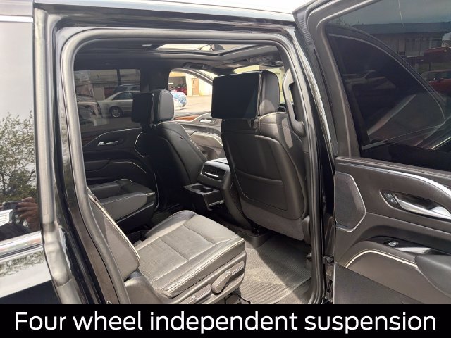 Used 2024 Cadillac Escalade ESV Premium Luxury w/ Performance Package AWD/4WD image 47