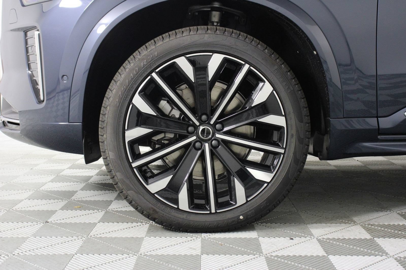 New 2026 Volvo XC90 B6 Plus AWD/4WD image 13