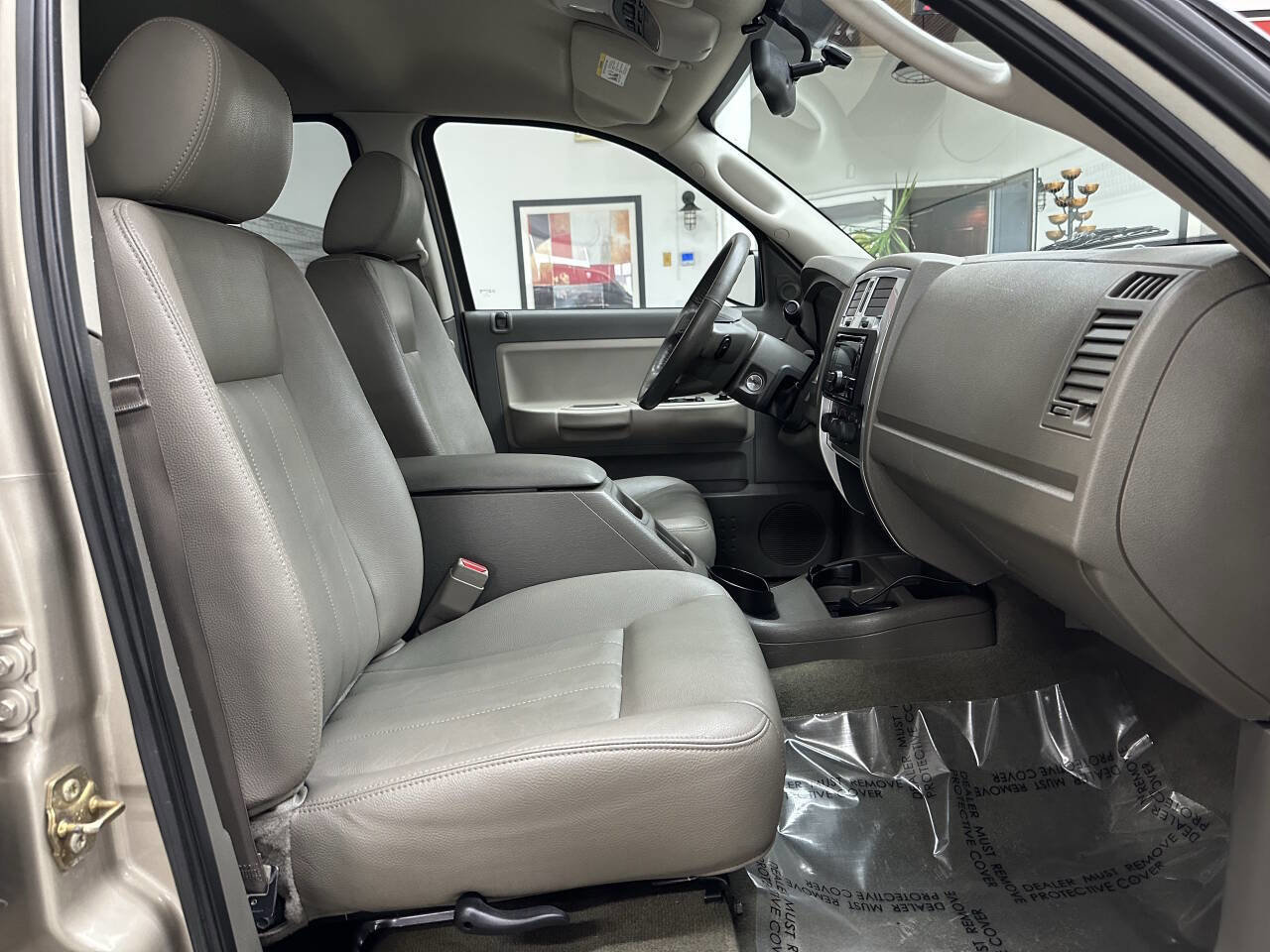 Used 2005 Dodge Dakota Laramie image 17