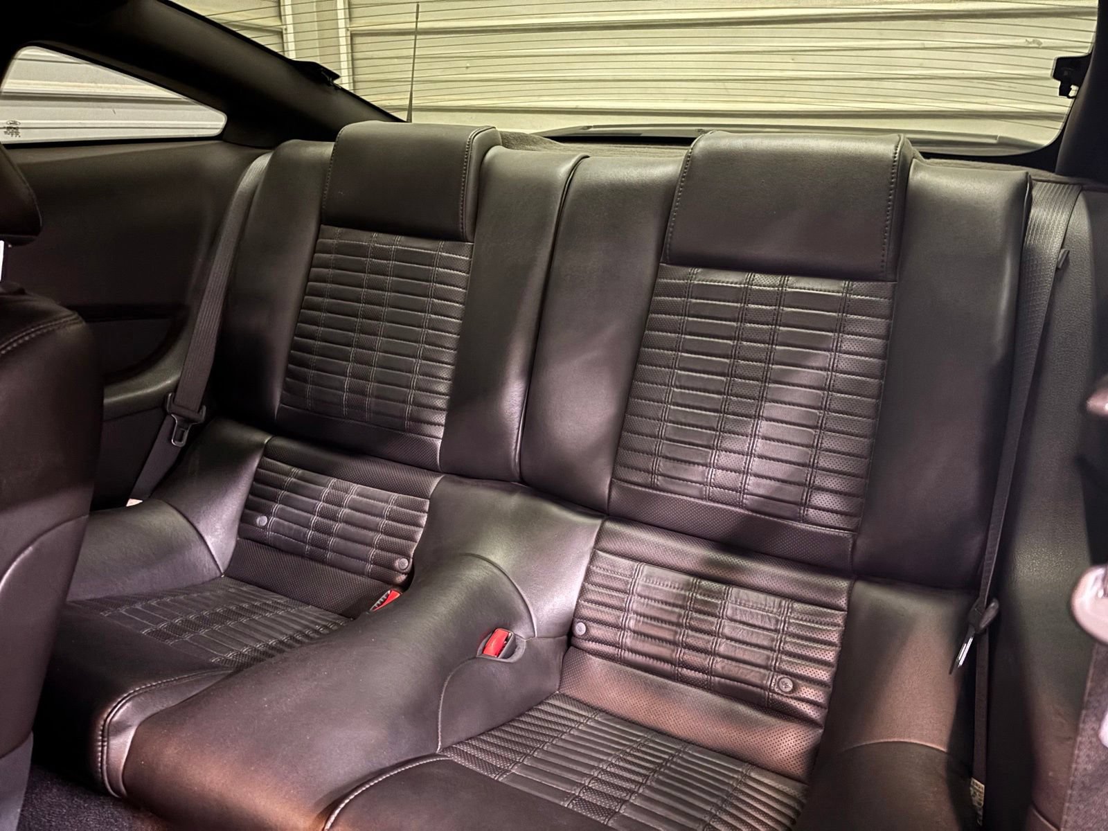 Used 2010 Ford Mustang Shelby GT500 RWD image 24