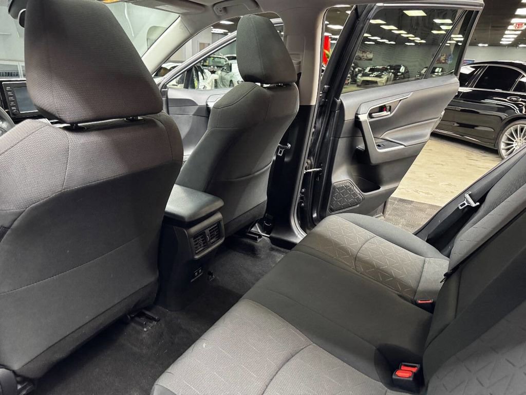 Used 2019 Toyota RAV4 XLE image 43