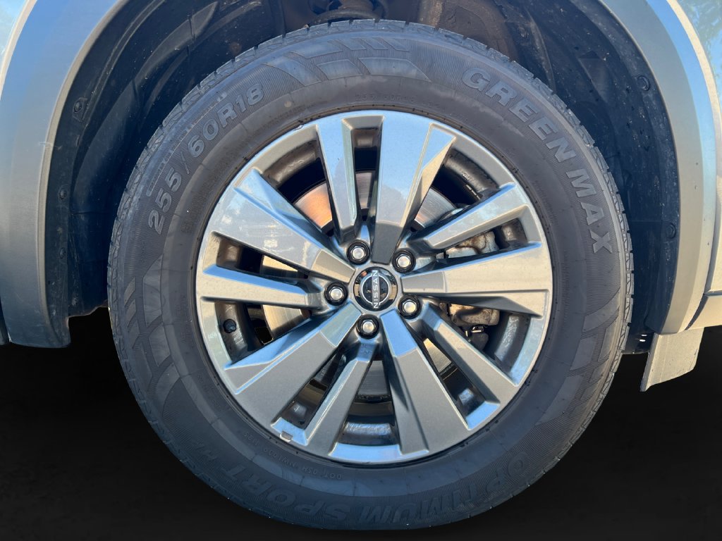 Used 2024 Nissan Pathfinder SV AWD/4WD image 9