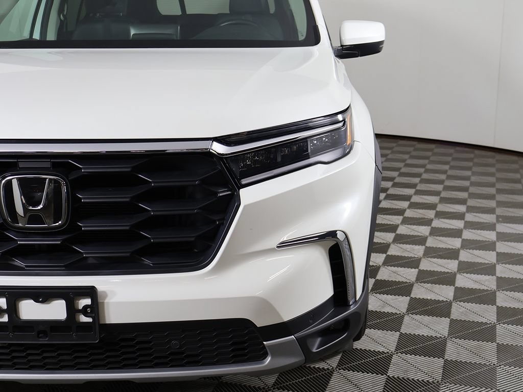 Used 2025 Honda Pilot EX-L image 14