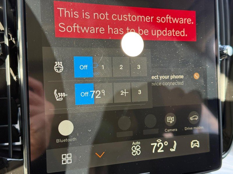 New 2026 Volvo XC90 B6 Plus w/ Protection Package AWD/4WD image 17