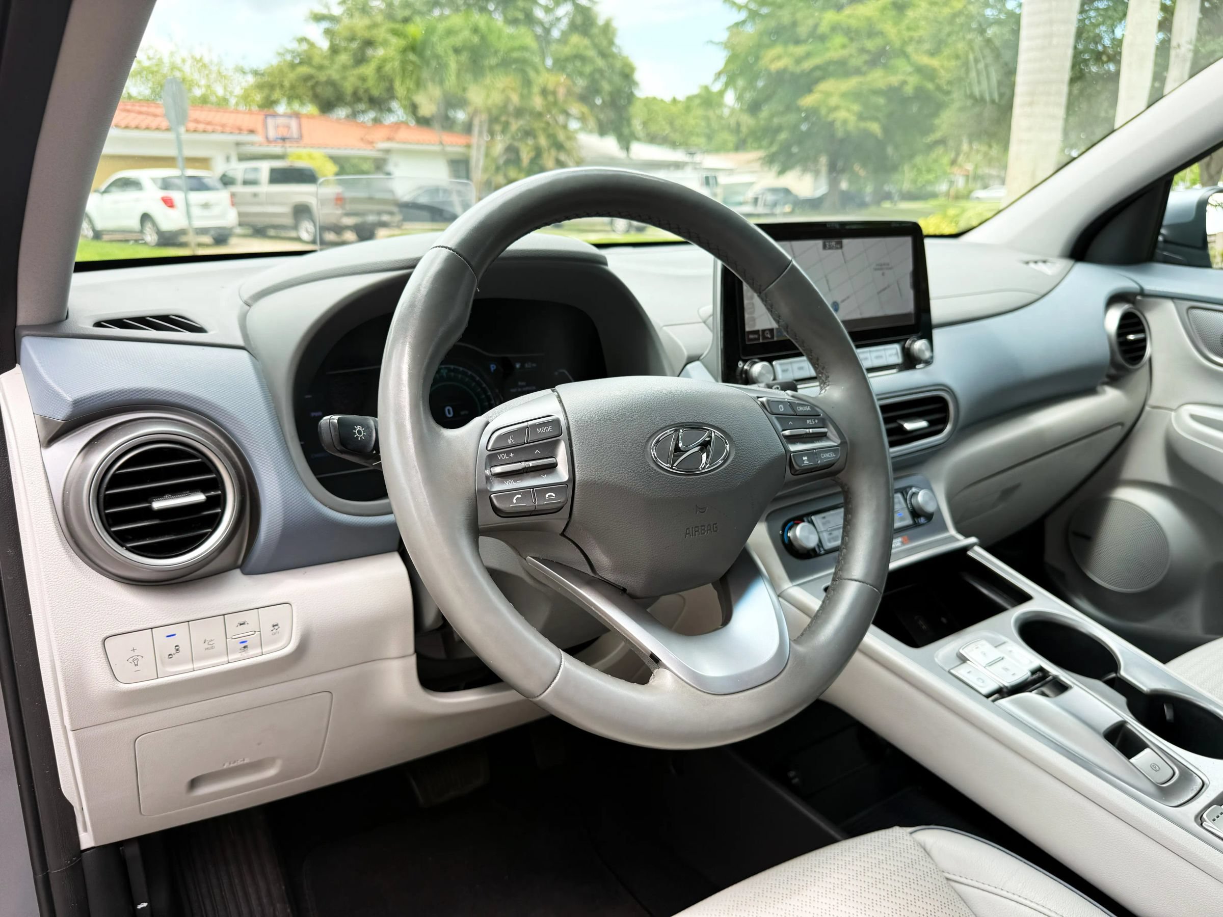 Used 2021 Hyundai Kona Ultimate w/ Cargo Package FWD image 26