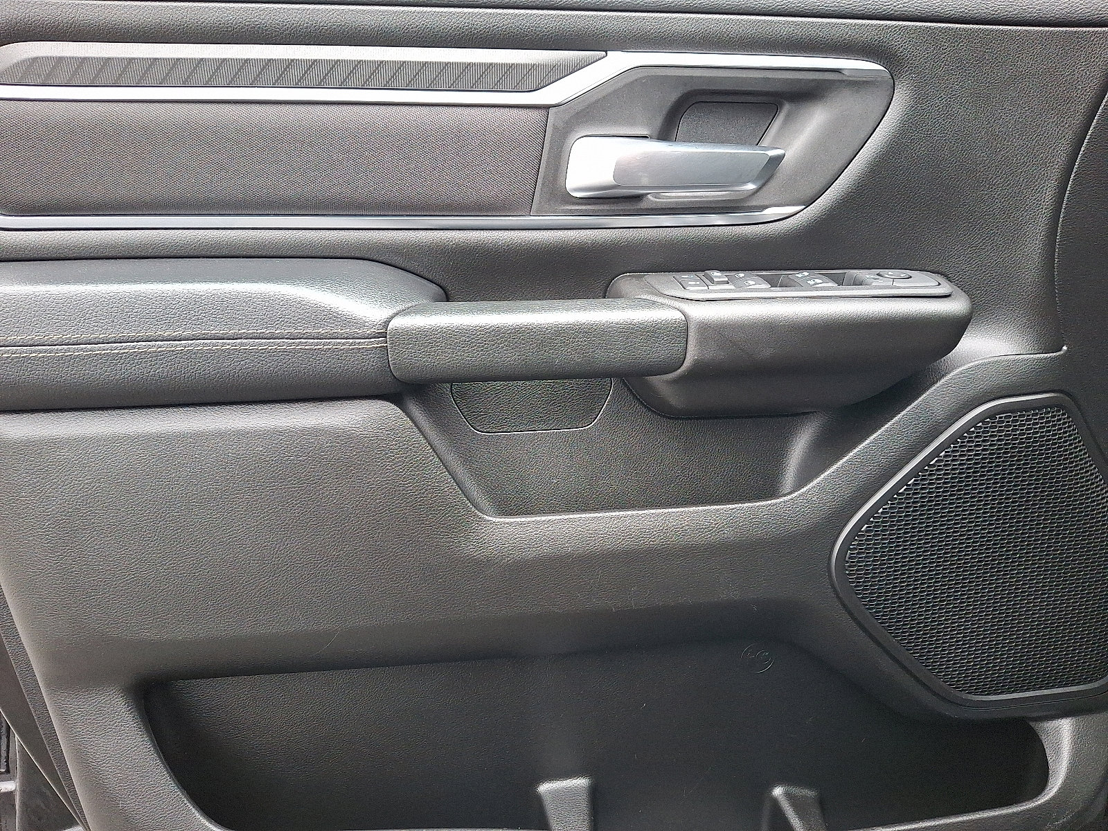 Certified 2025 RAM 1500 Big Horn image 13