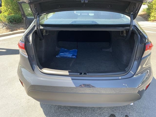 Used 2025 Toyota Corolla LE FWD image 32