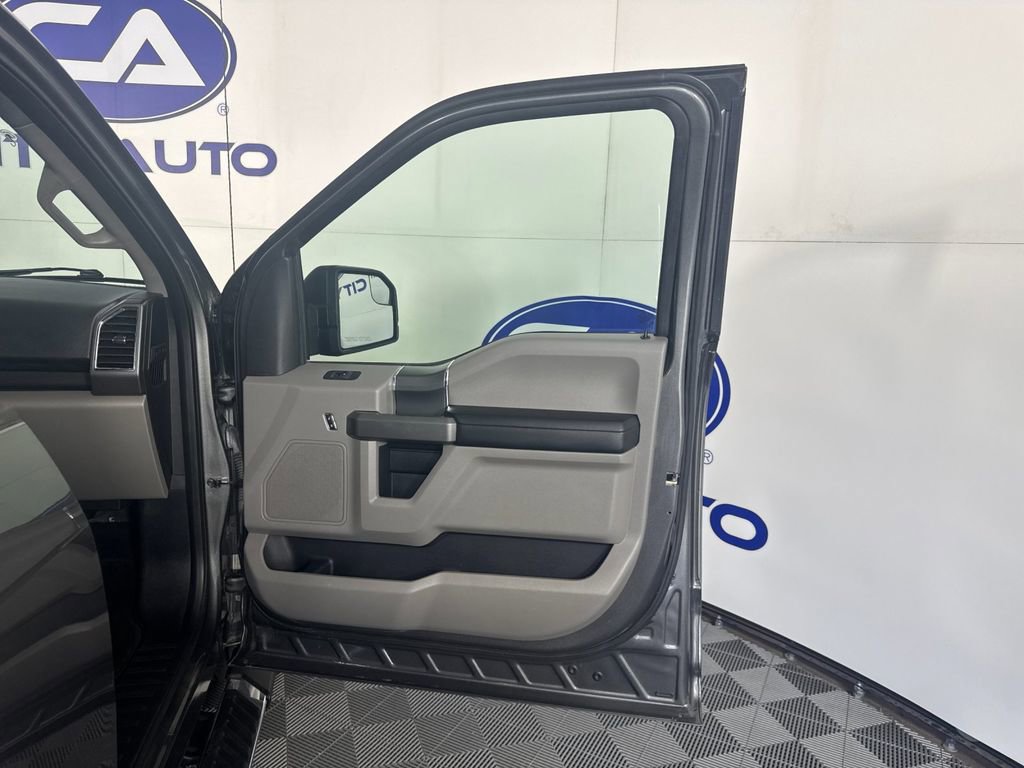 Used 2016 Ford F150 XLT w/ Equipment Group 302A Luxury image 36