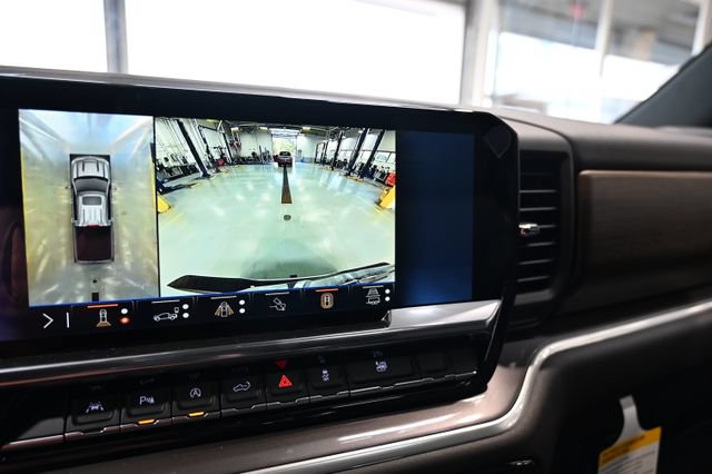 New 2026 Chevrolet Silverado 1500 High Country w/ High Country Premium Package AWD/4WD image 19