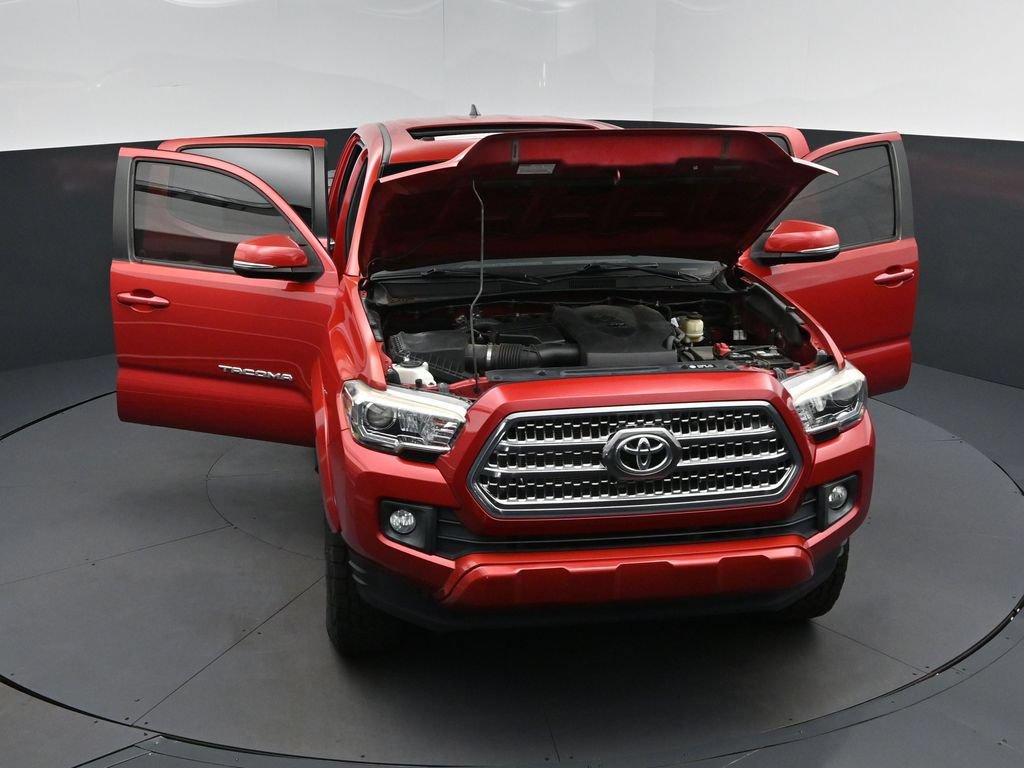Used 2017 Toyota Tacoma TRD Sport w/ Premium & Technology Package AWD/4WD image 54