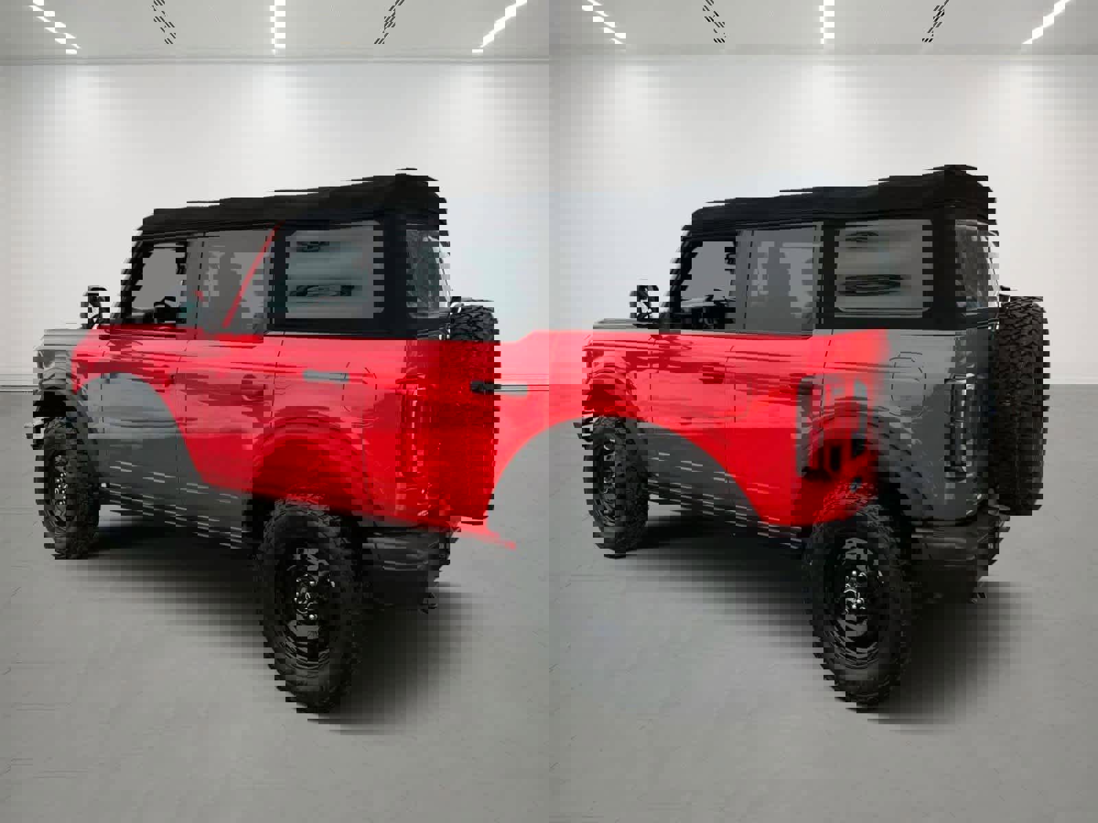 Used 2022 Ford Bronco Black Diamond image 3