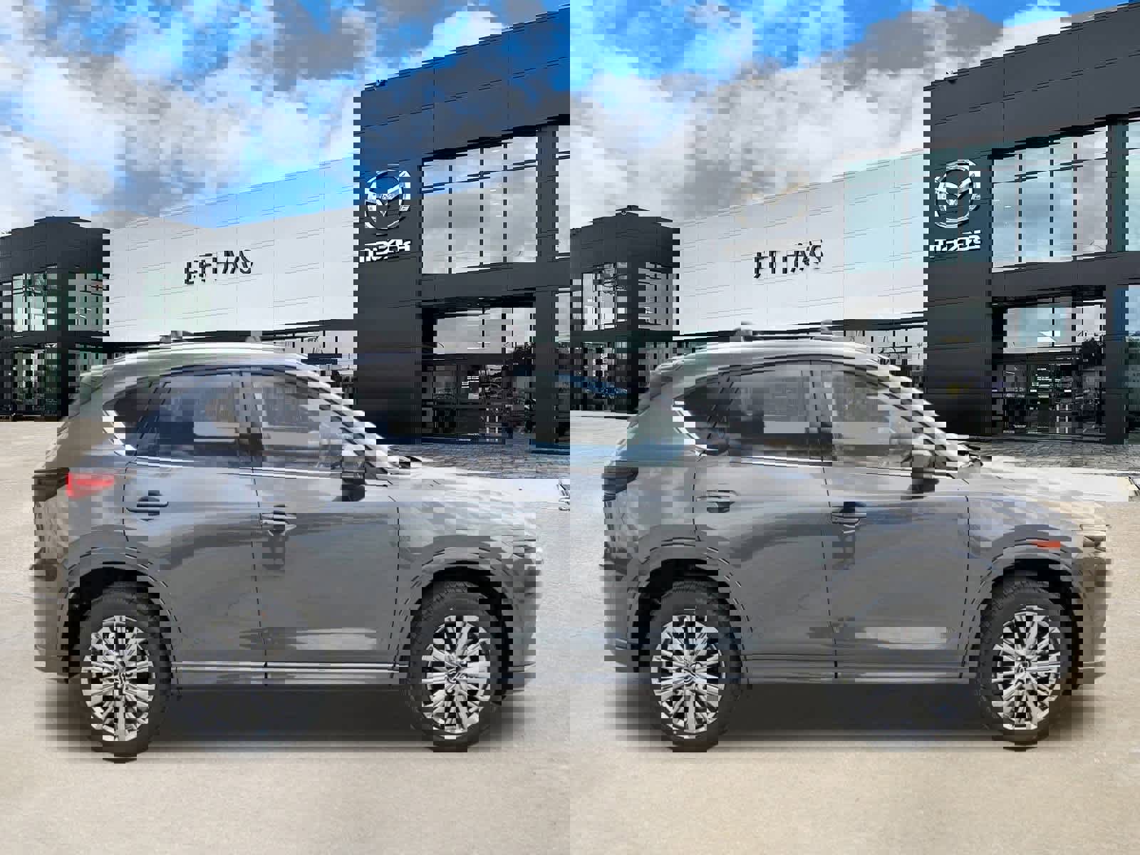 New 2025 MAZDA CX-5 Signature image 5