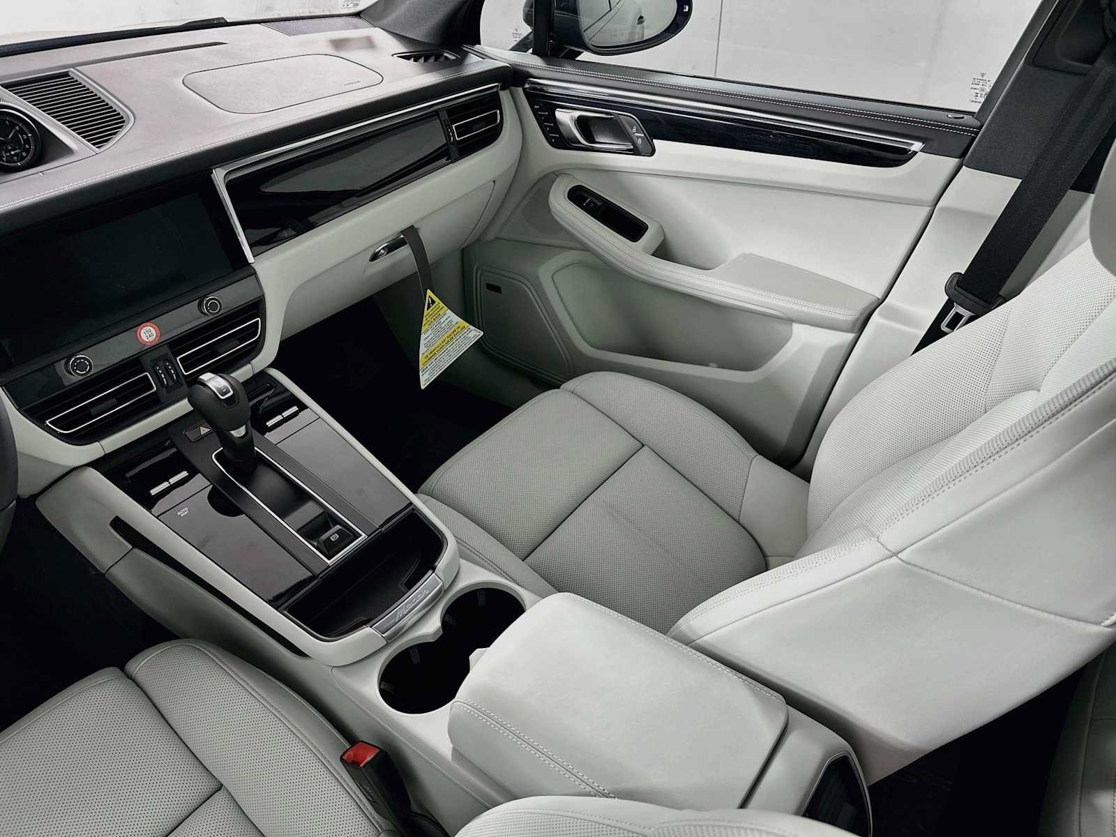 New 2026 Porsche Macan S AWD/4WD image 24