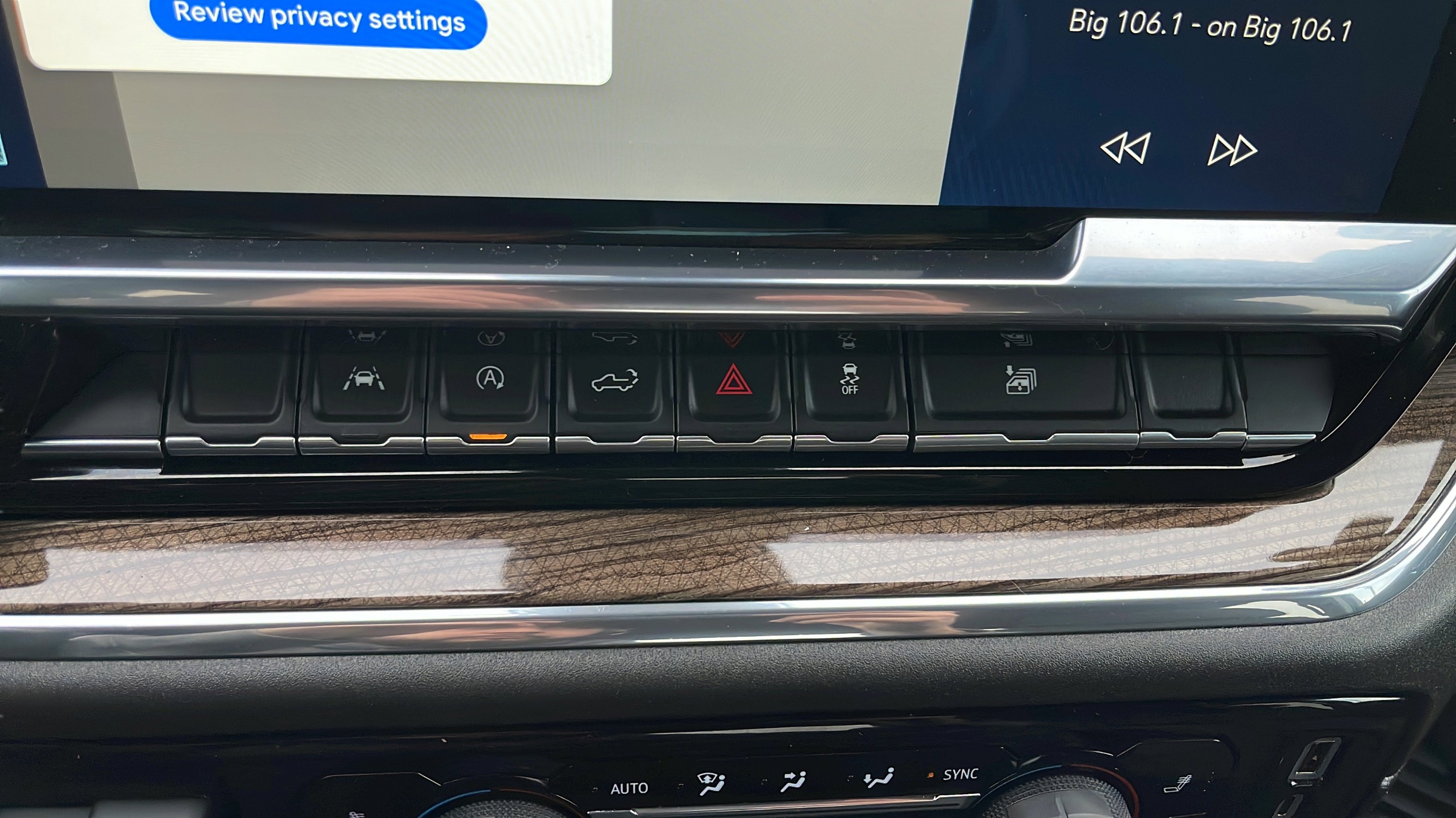 Used 2023 Chevrolet Silverado 1500 RST AWD/4WD image 19