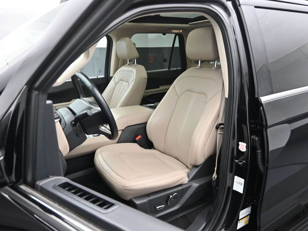 Used 2024 Ford Expedition Limited image 9