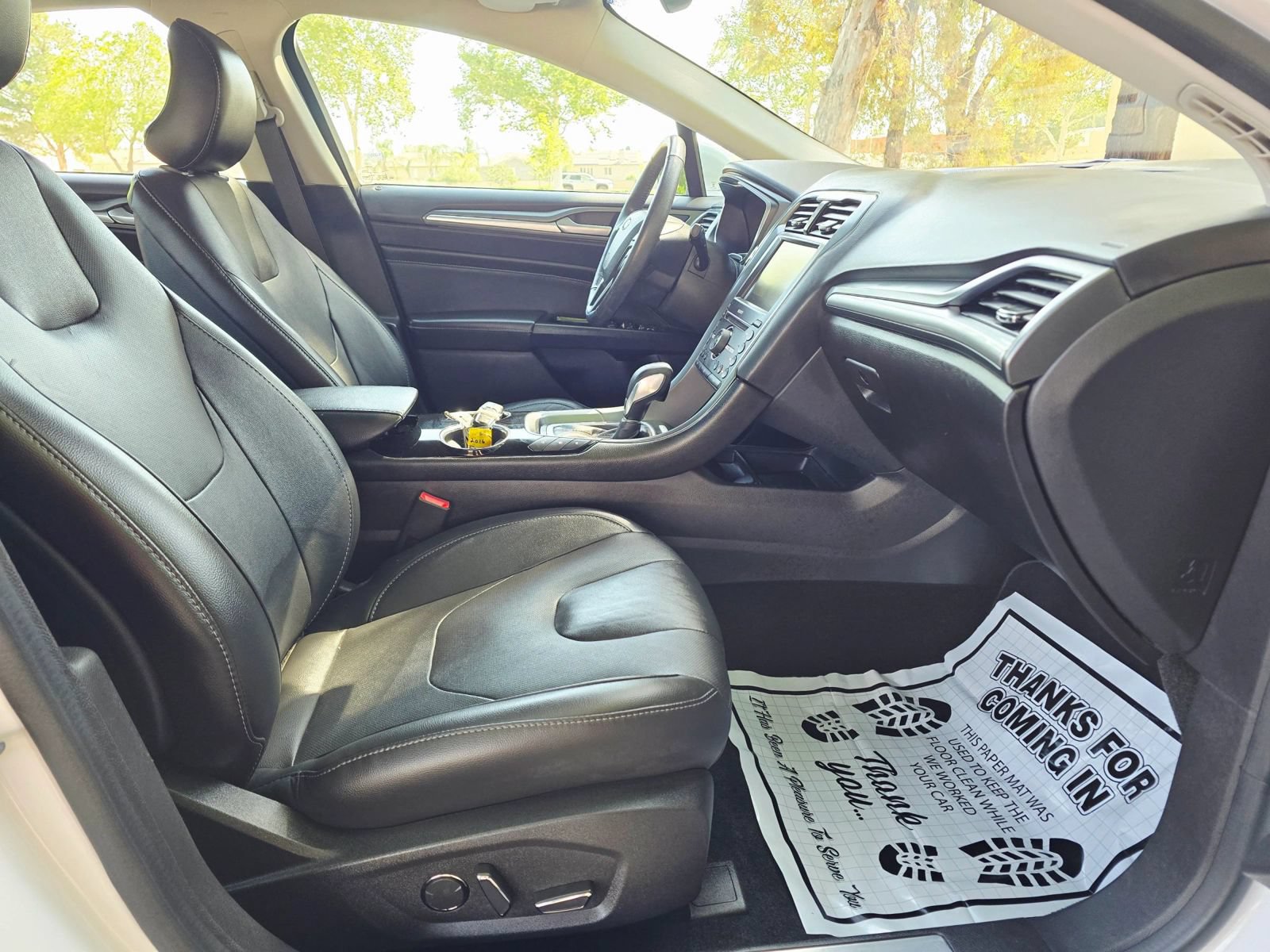Used 2016 Ford Fusion Energi Titanium w/ Driver Assist Package FWD image 27
