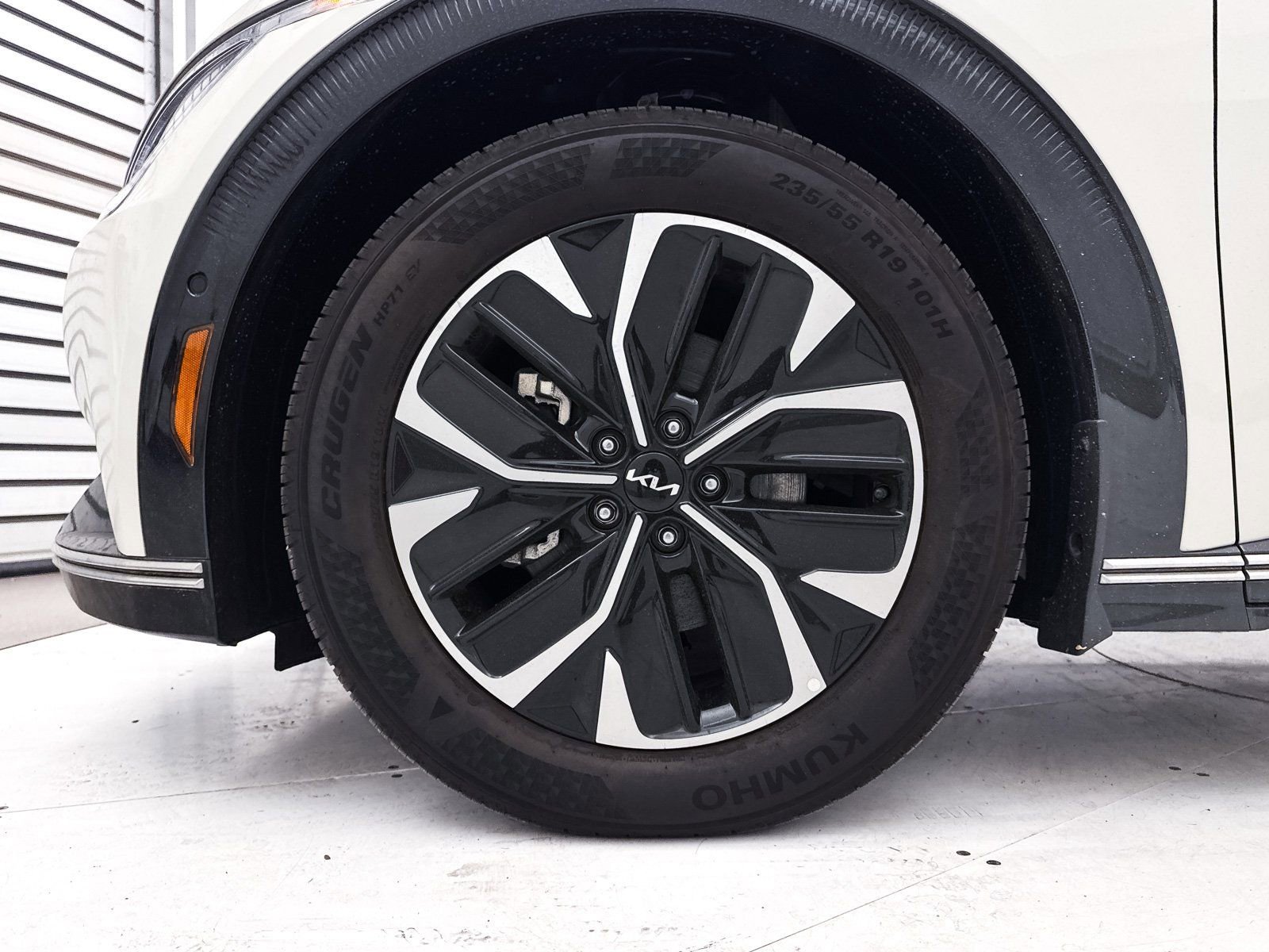 Used 2024 Kia EV6 Wind w/ Wind Technology Package image 15