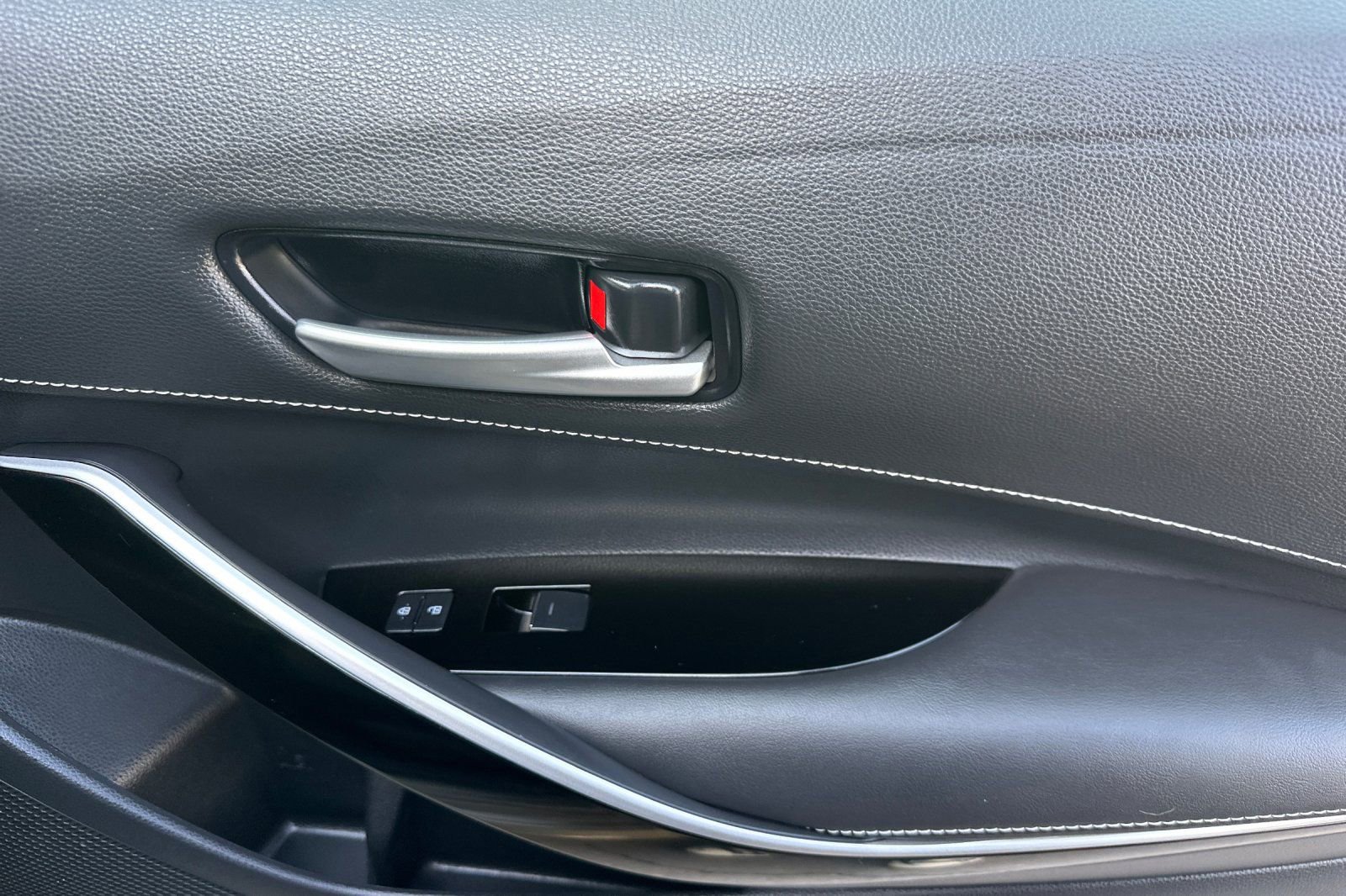 Certified 2019 Toyota Corolla XSE FWD image 22