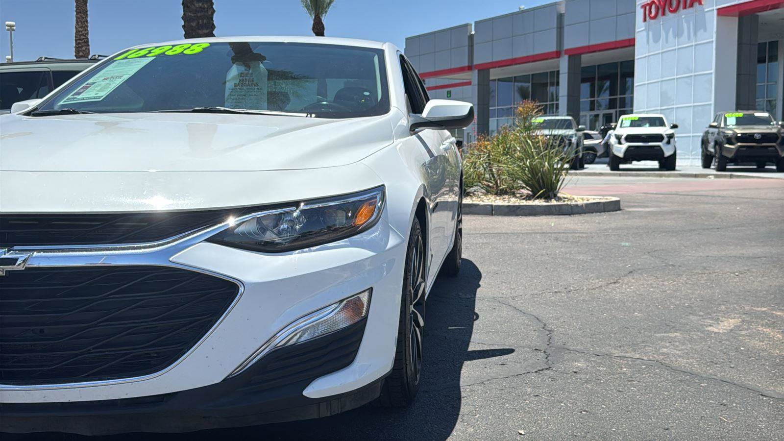 Used 2020 Chevrolet Malibu RS FWD image 3