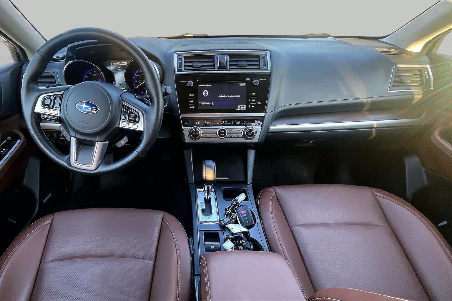 Used 2017 Subaru Outback 2.5i Touring w/ Popular Package #5A AWD/4WD image 16