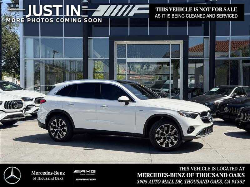 Certified 2025 Mercedes-Benz GLC 350e 4MATIC image 1