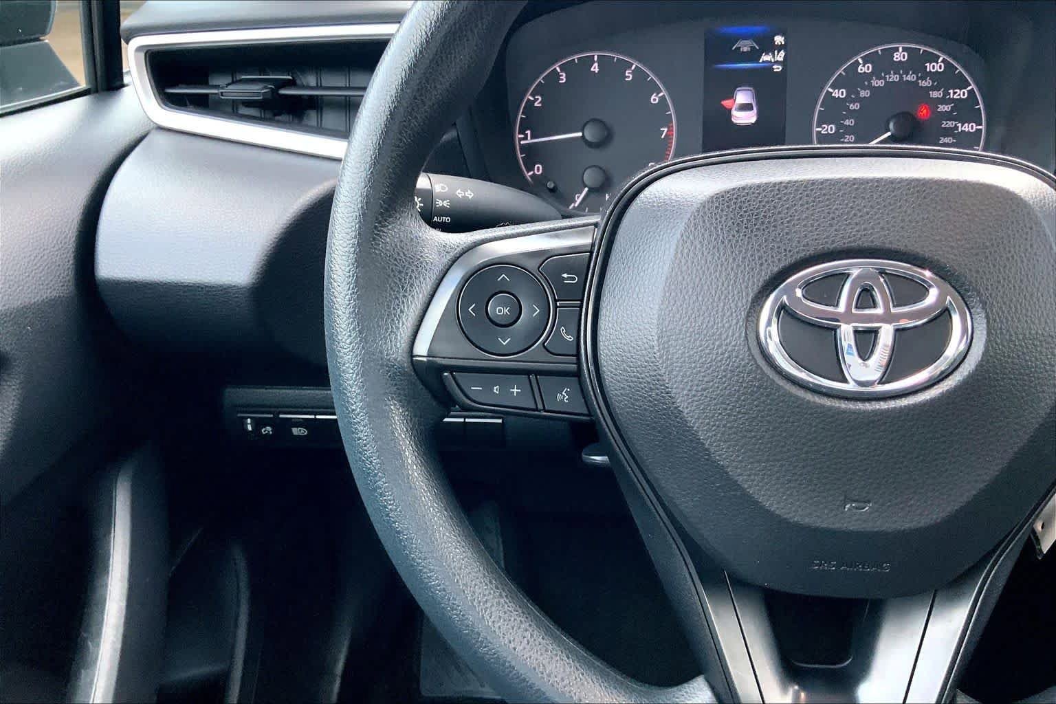 Used 2024 Toyota Corolla LE FWD image 23