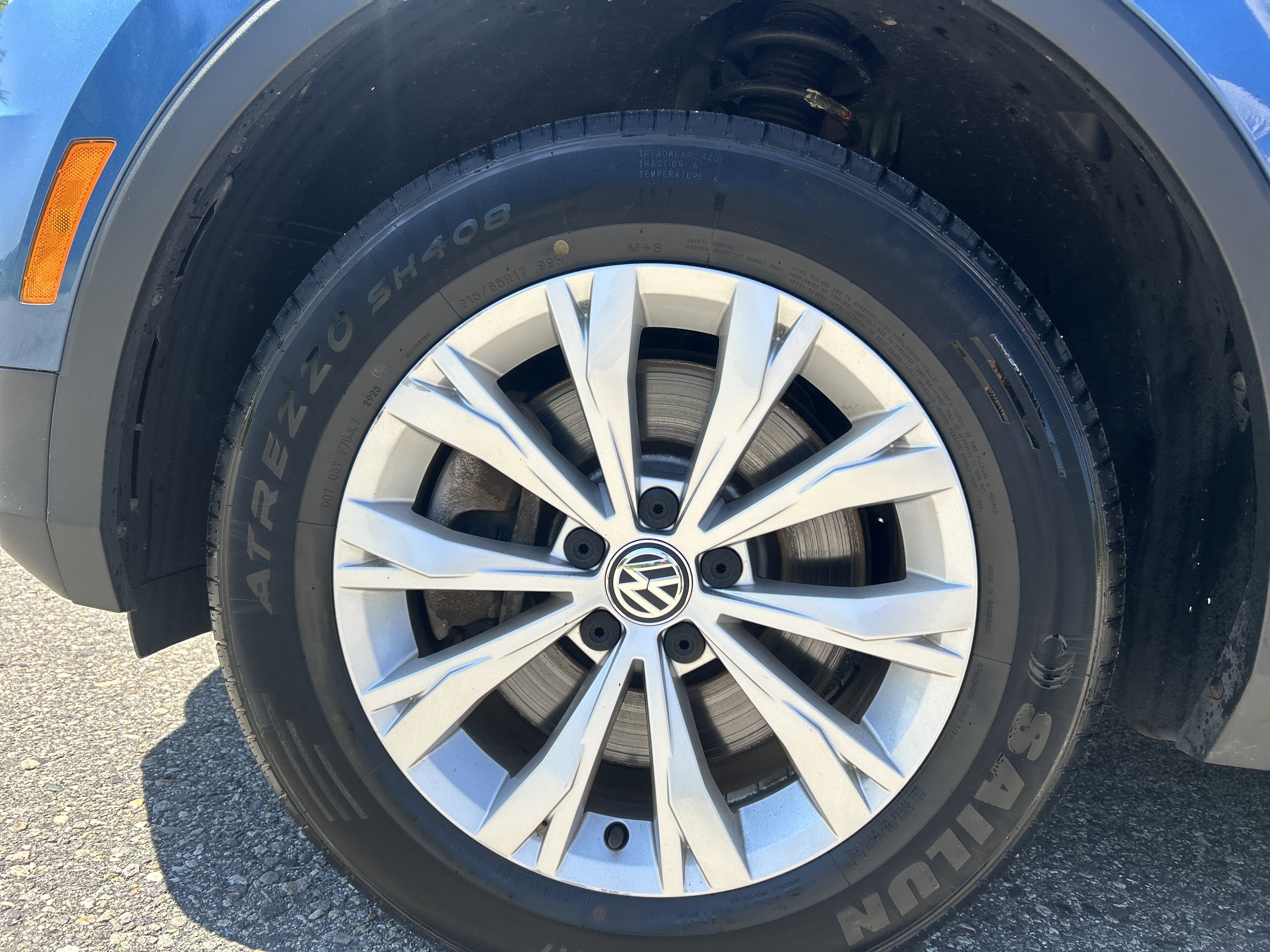 Used 2019 Volkswagen Tiguan S w/ Driver Assistance Package AWD/4WD image 12