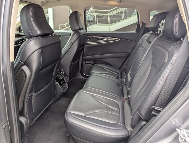 Certified 2022 Lincoln Nautilus Reserve w/ Equipment Group 201A image 13