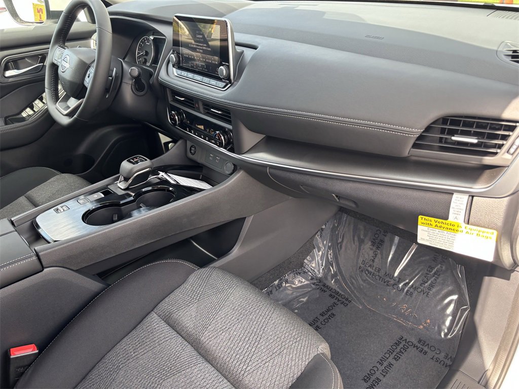 New 2026 Nissan Rogue SV image 10