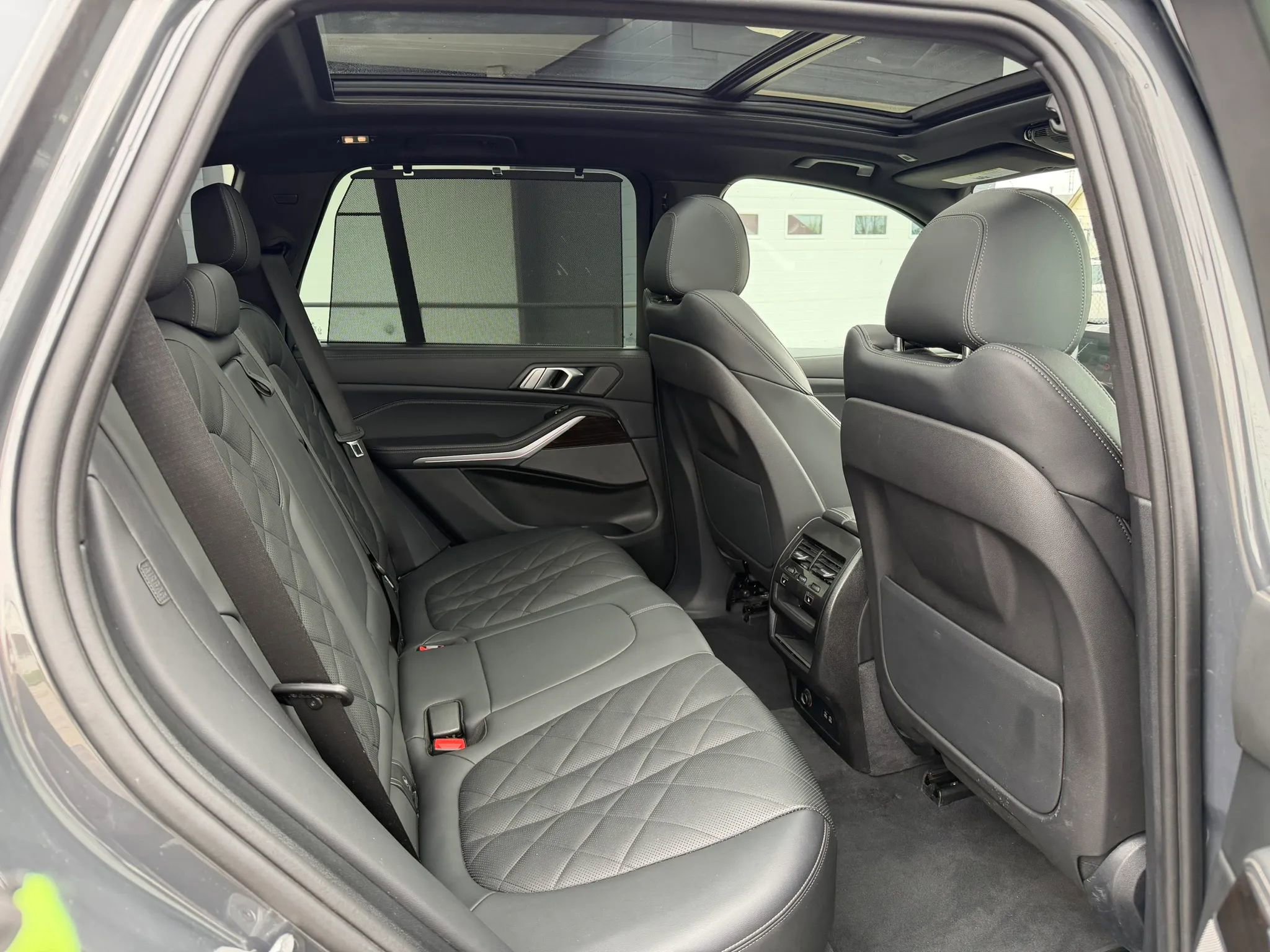 Used 2024 BMW X5 xDrive40i w/ Premium Essential Package image 21