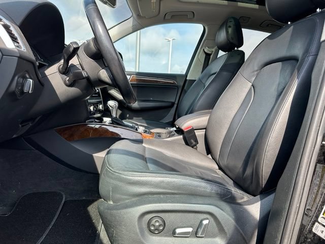 Used 2015 Audi Q5 2.0T Premium Plus w/ Technology Package AWD/4WD image 14
