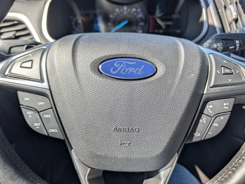 Used 2016 Ford Edge SEL w/ Equipment Group 201A AWD/4WD image 18