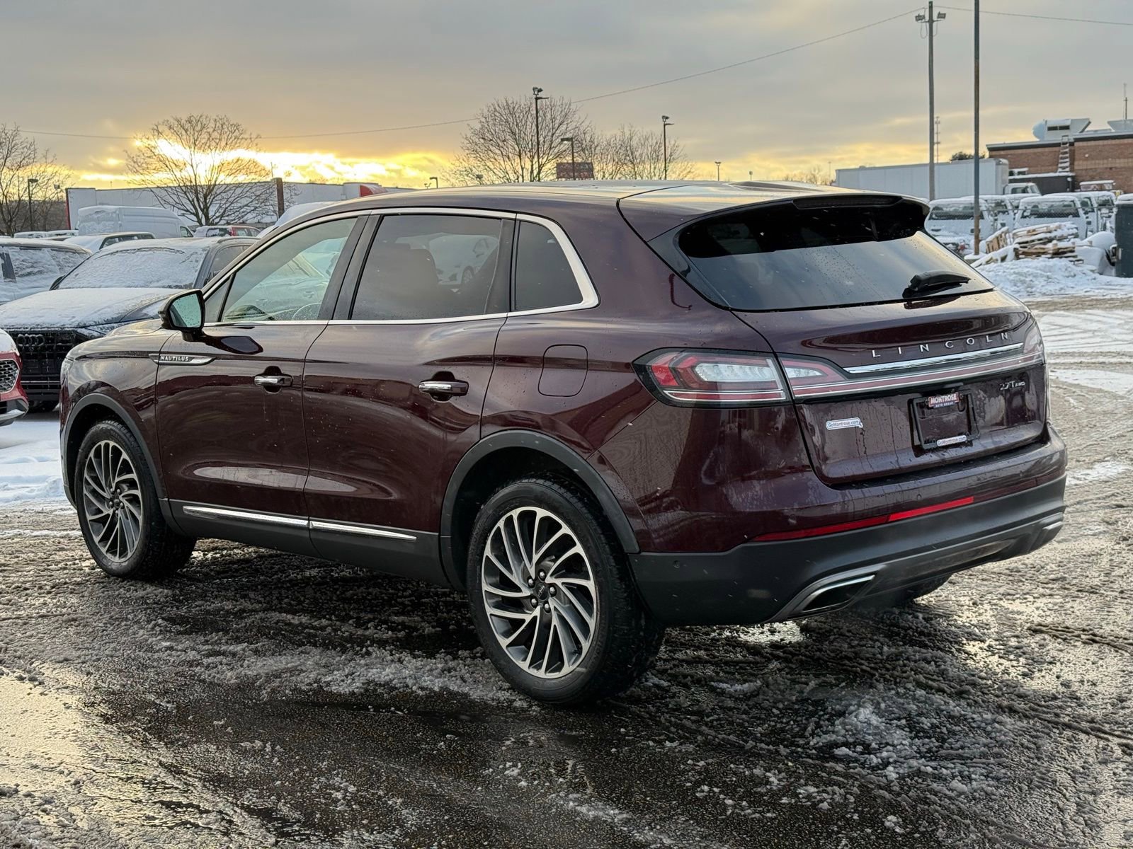 Used 2020 Lincoln Nautilus Reserve w/ Equipment Group 201A image 5