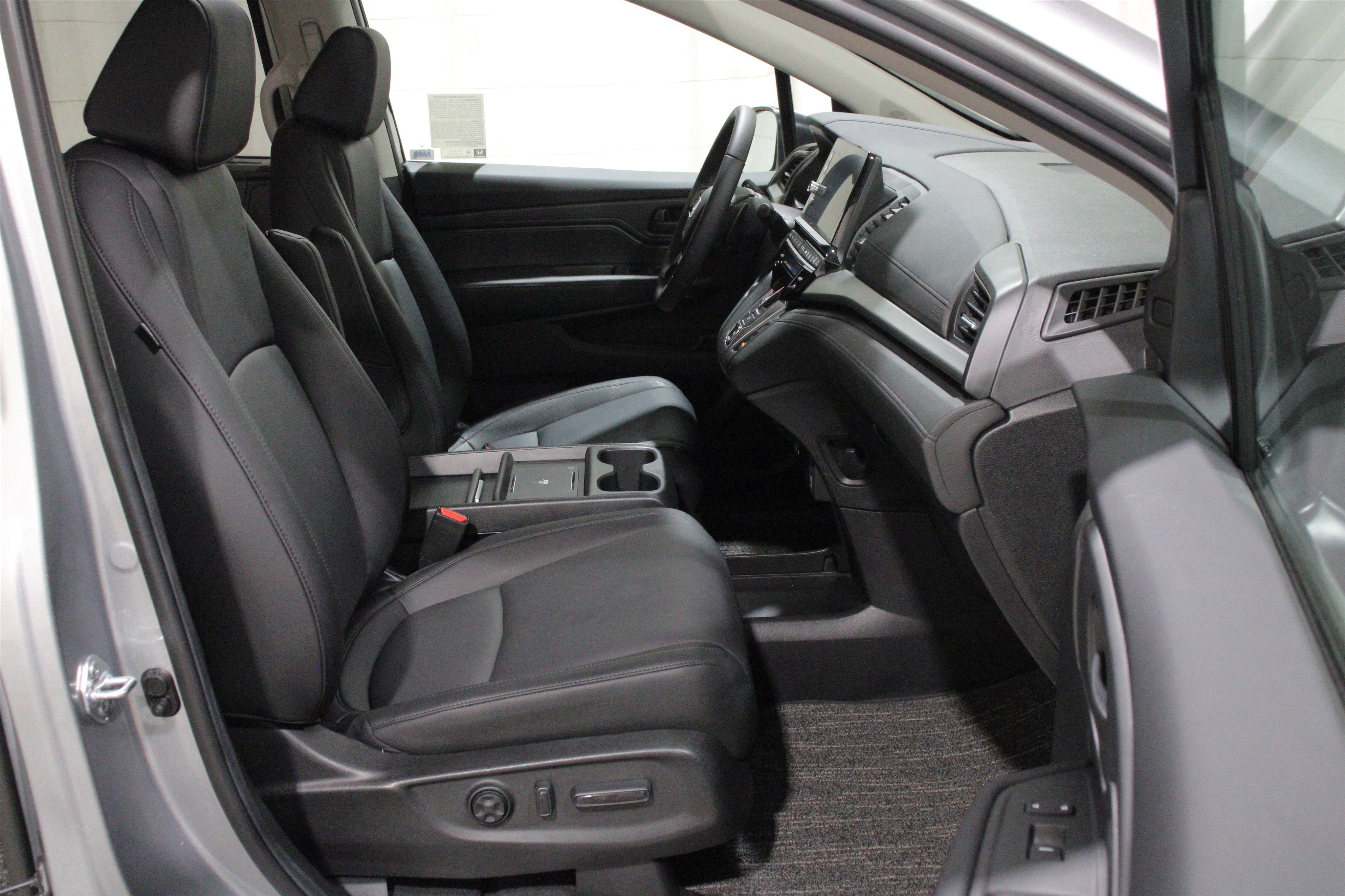 Used 2026 Honda Odyssey EX-L image 29